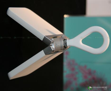 NEC a mobilní telefony budoucnosti: kůže a velké displeje