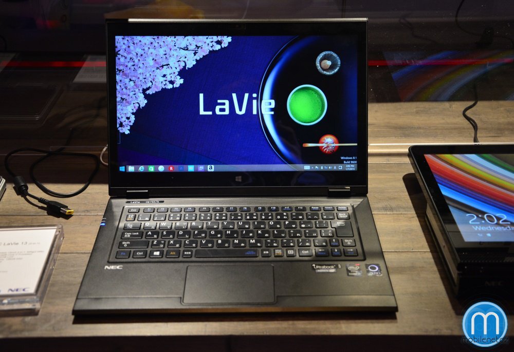 NEC Lavie 13 2-in-1