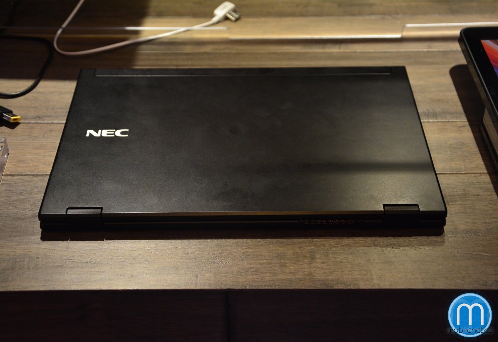 NEC Lavie 13 2-in-1