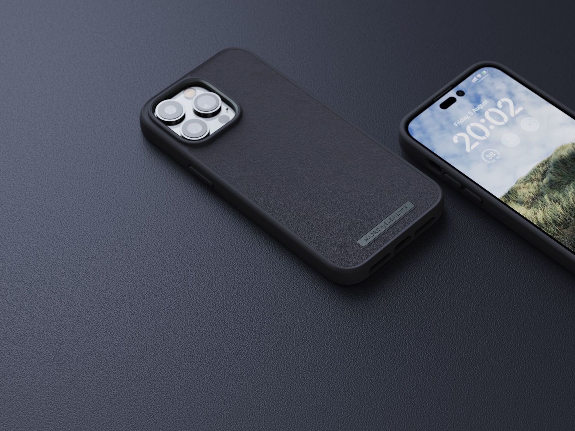 NJORD by ELEMENTS: Leather Black