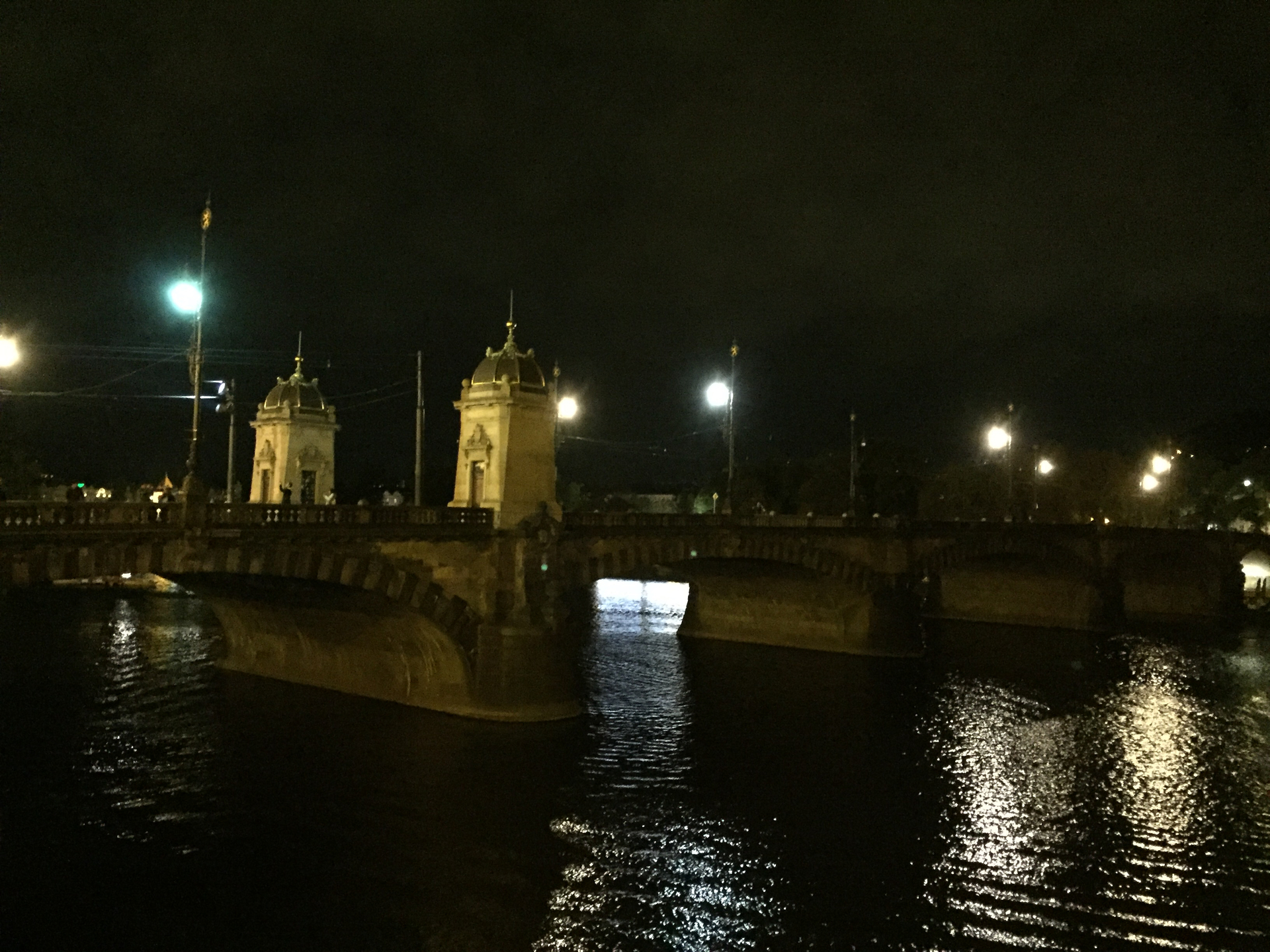 noční fotka iPhone 6