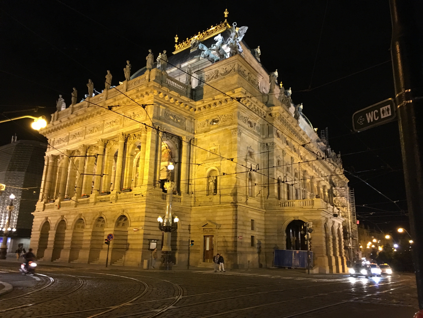 noční fotka iPhone 6s