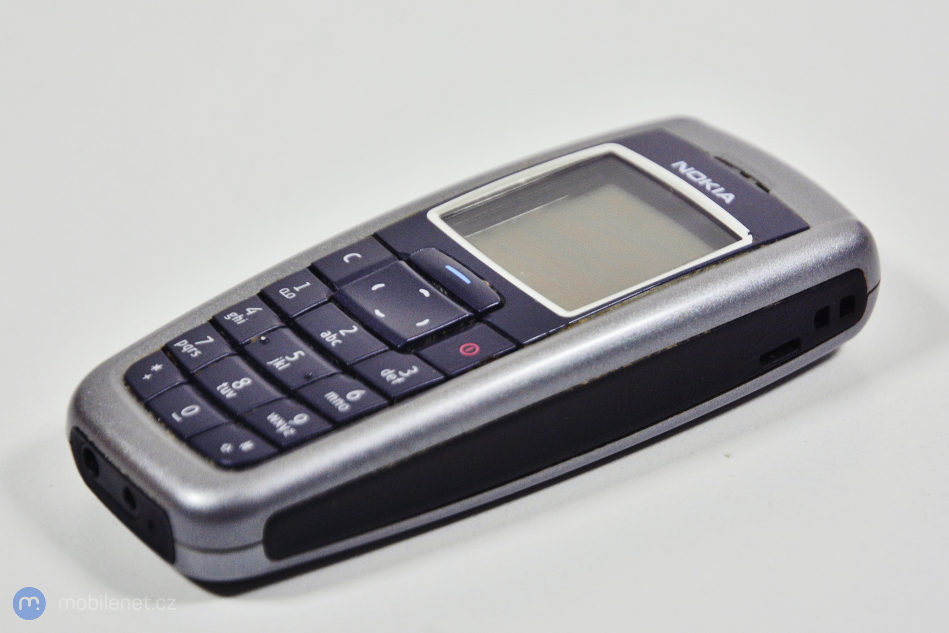 Nokia 2600