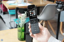 Nokia 2720 Flip