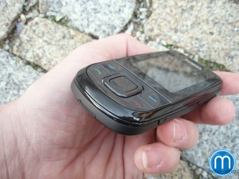 Nokia 3600 Slide