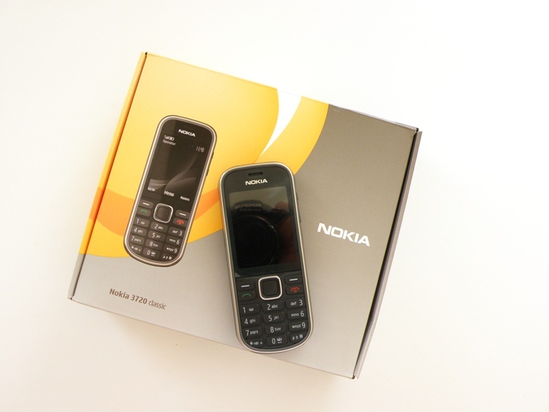 Nokia 3720 classic