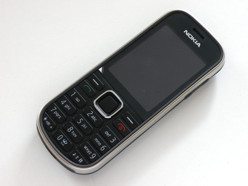 Nokia 3720 classic