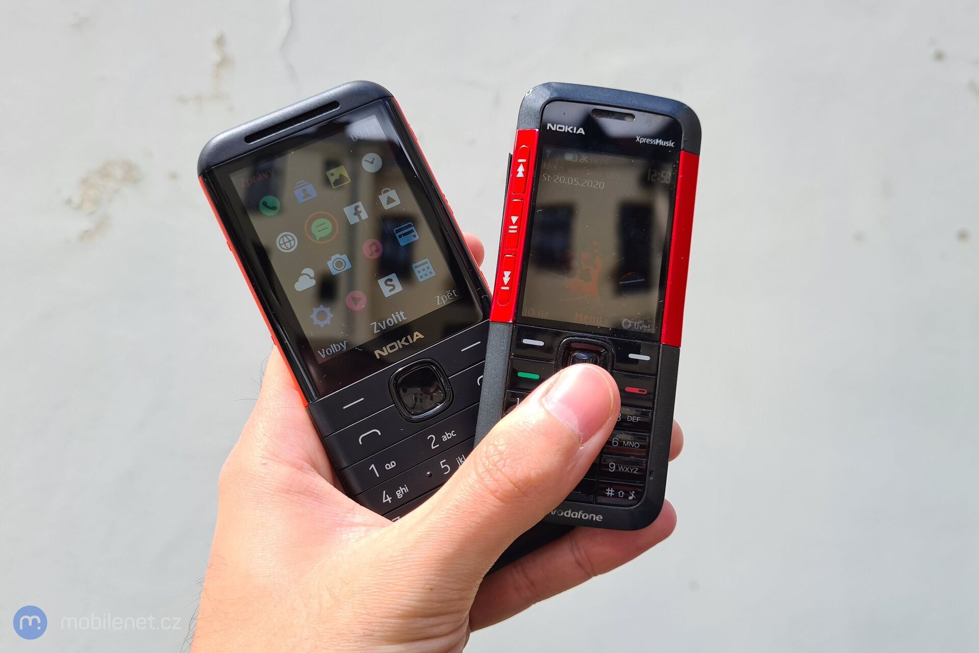 Nokia 5310 a Nokia 5310 XpressMusic
