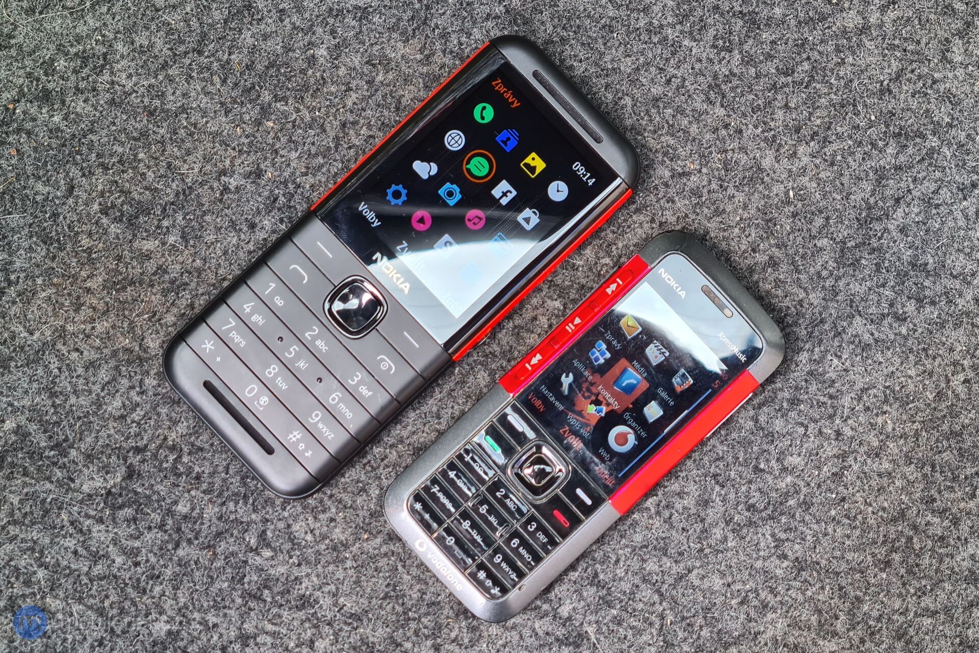 Nokia 5310 a Nokia 5310 XpressMusic