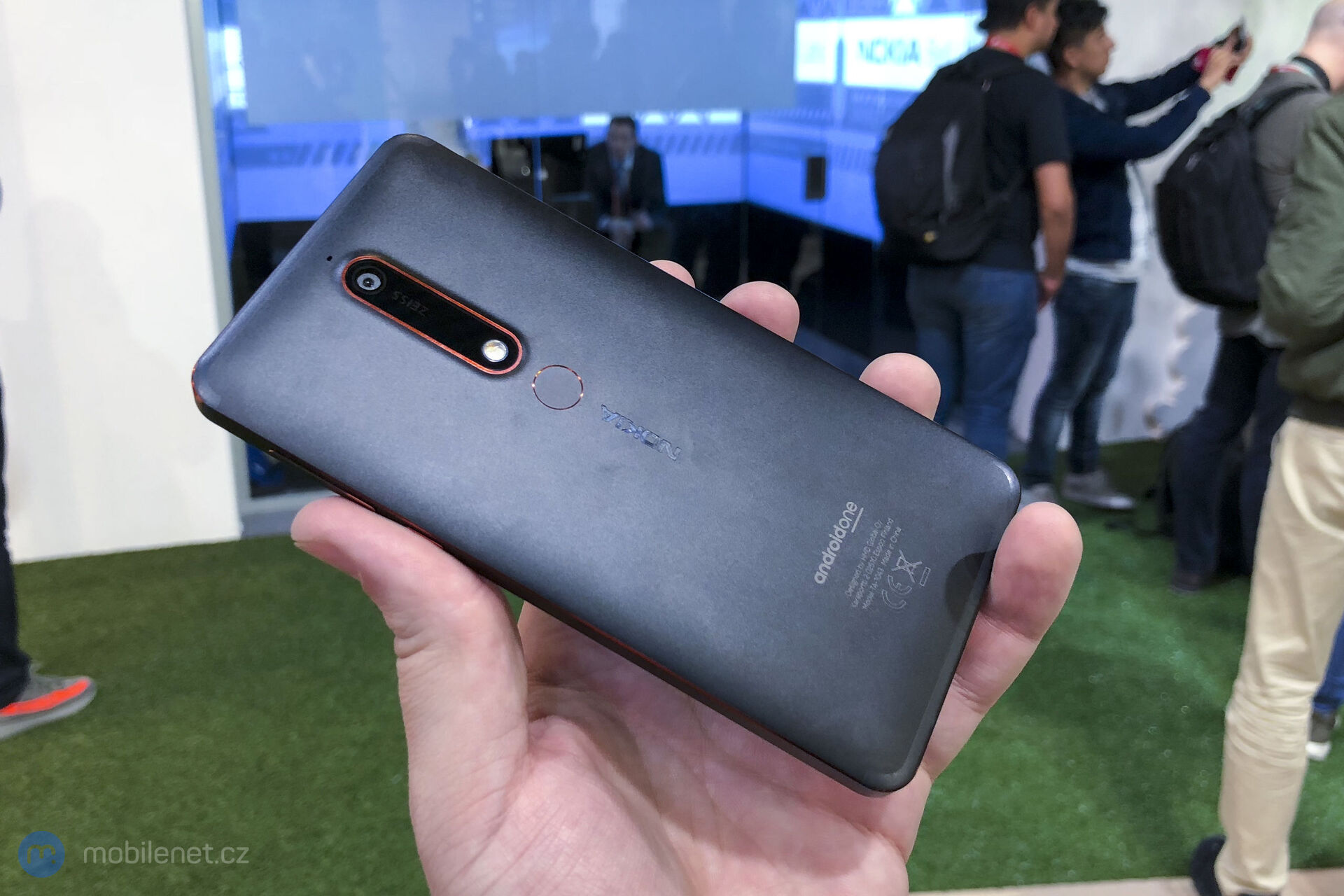 Nokia 6 (2018)