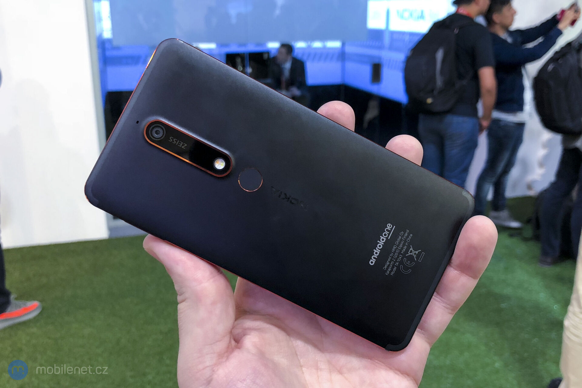 Nokia 6 (2018)