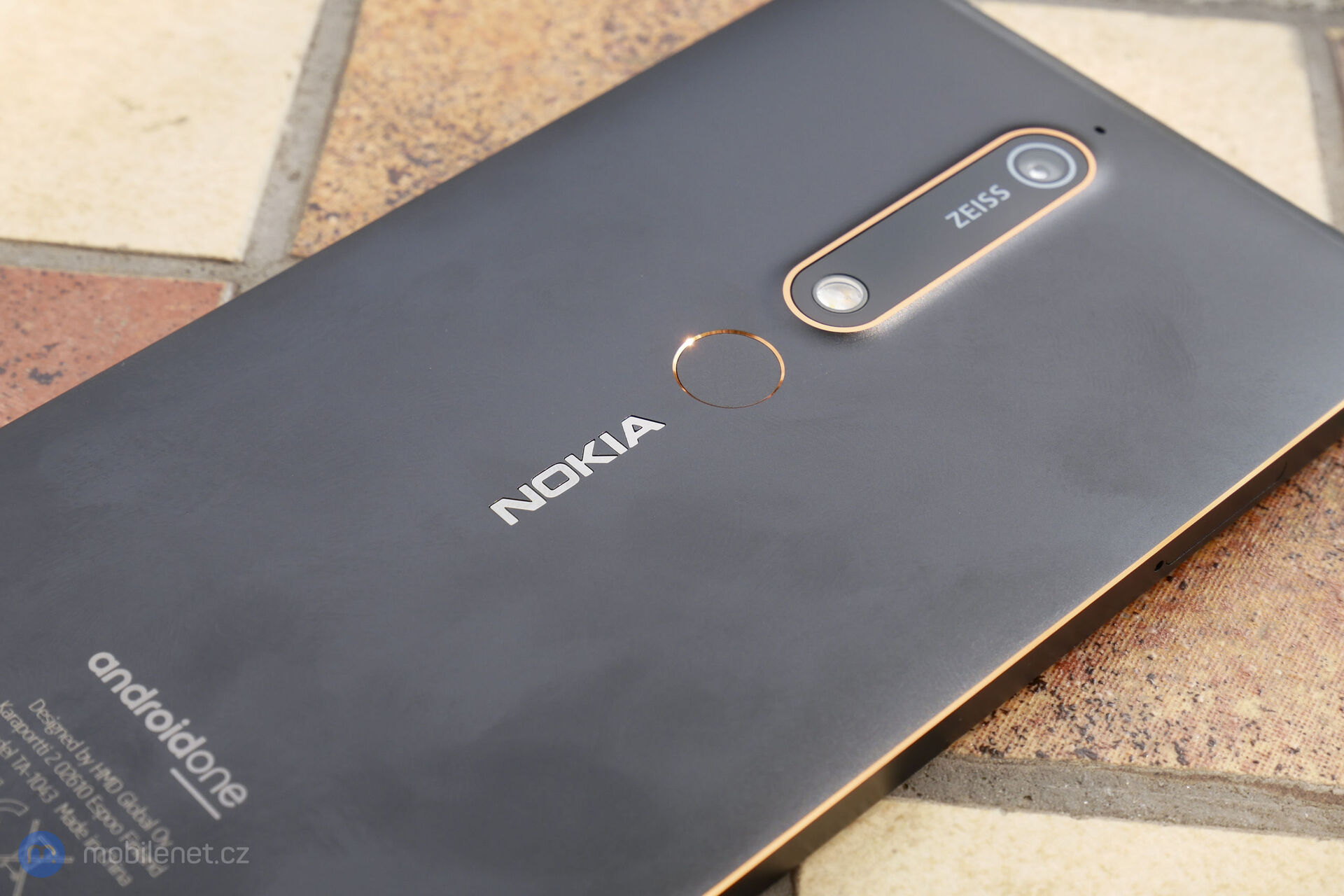 Nokia 6 (2018)