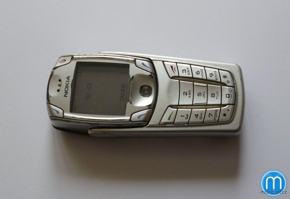 Nokia 6820