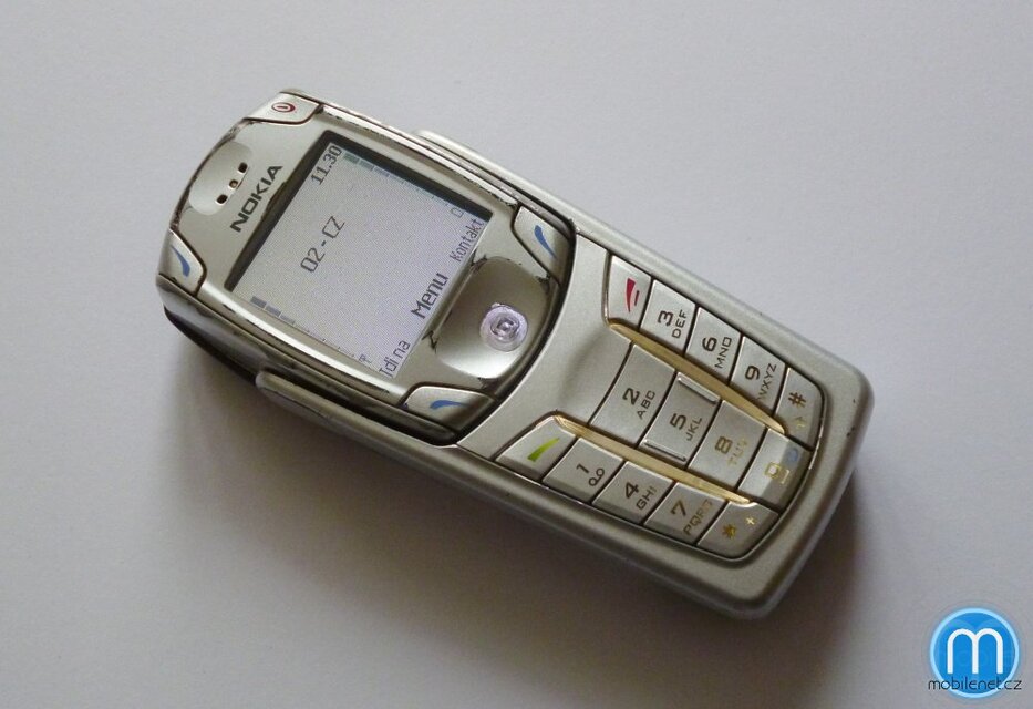 Nokia 6820