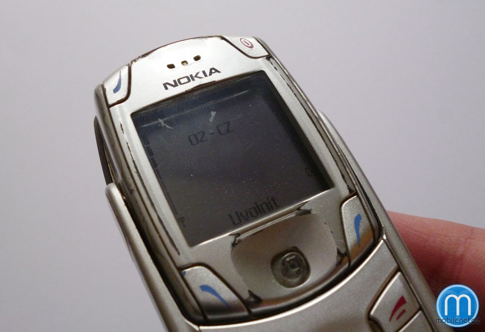 Nokia 6820