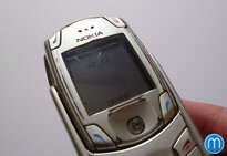 Nokia 6820