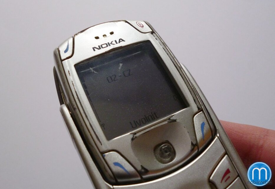 Nokia 6820