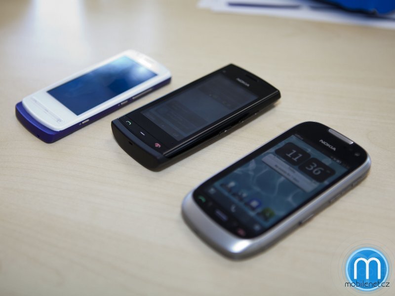 Nokia 700, 500 a 701