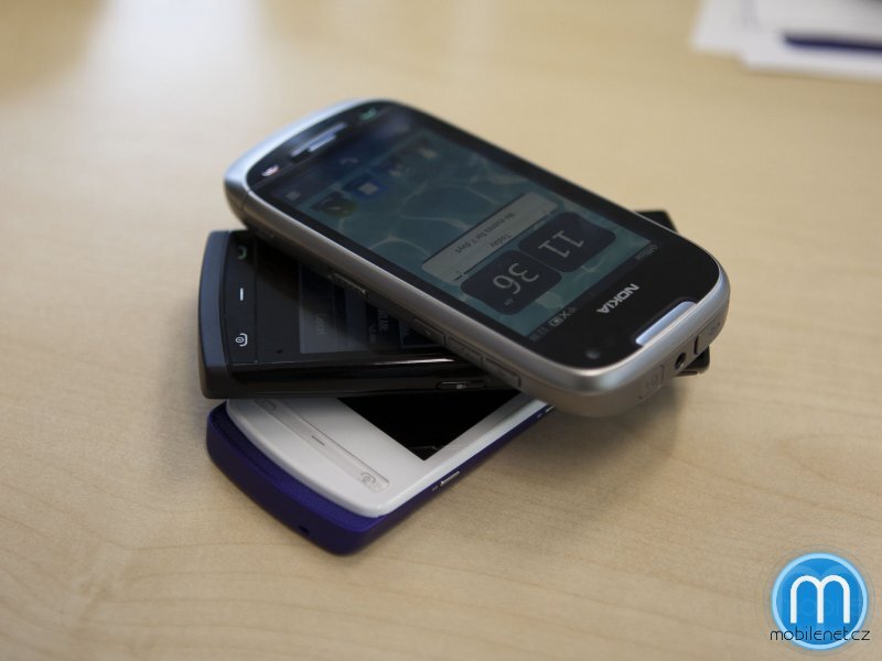 Nokia 700, 500 a 701