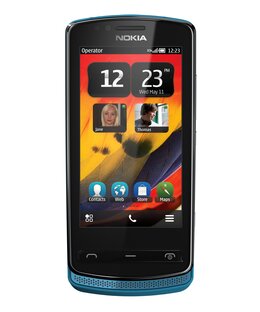 Nokia 700