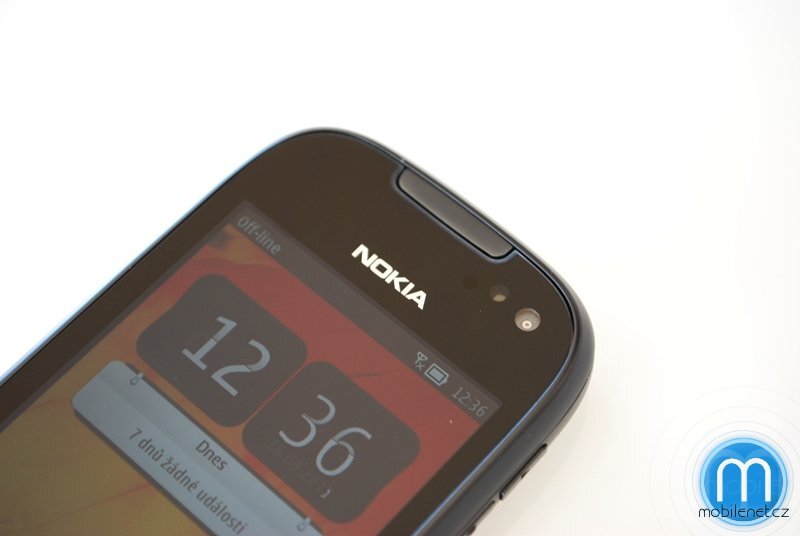 Nokia 701