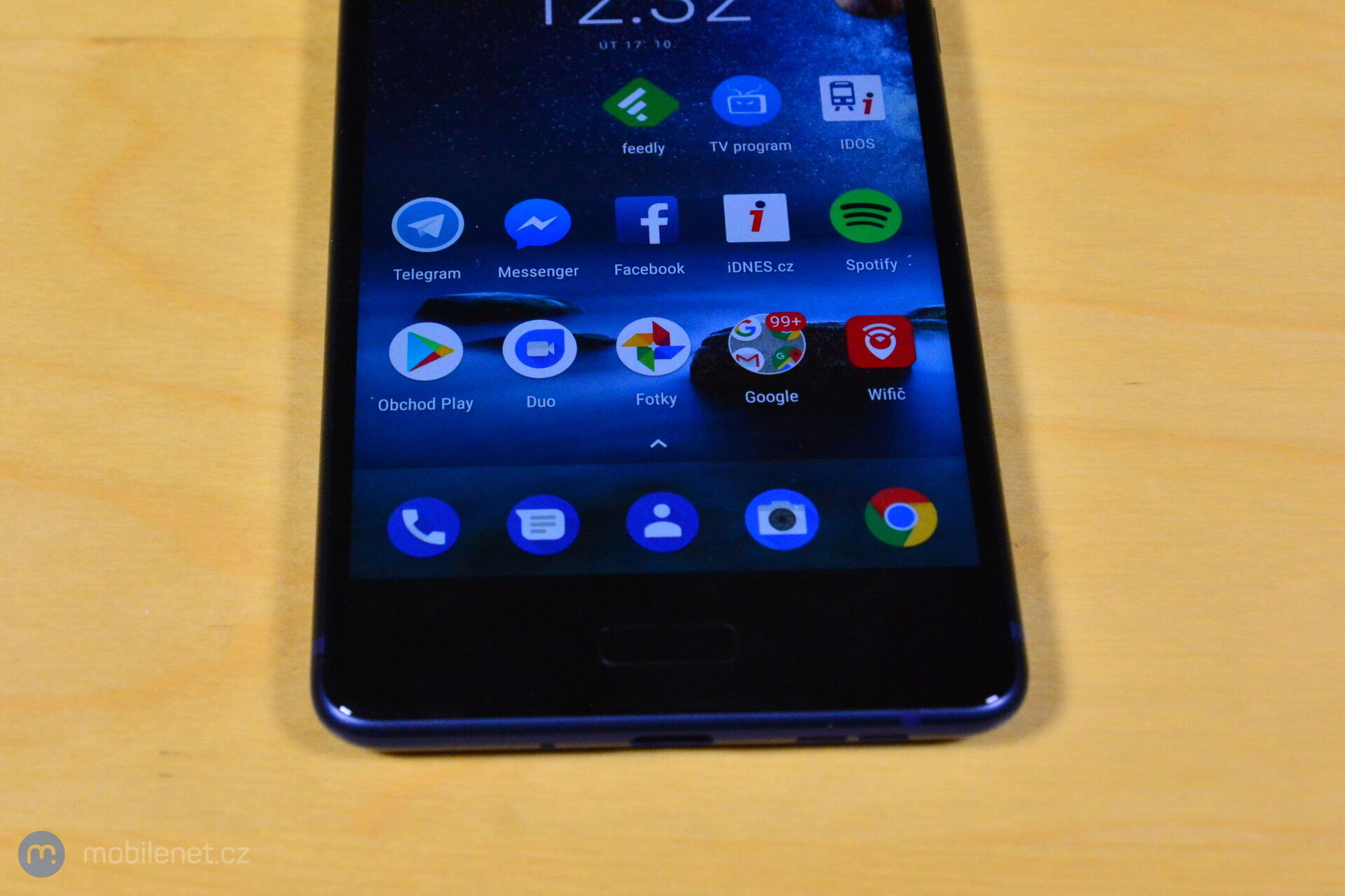 Nokia 8