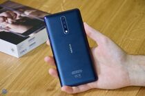 Nokia 8