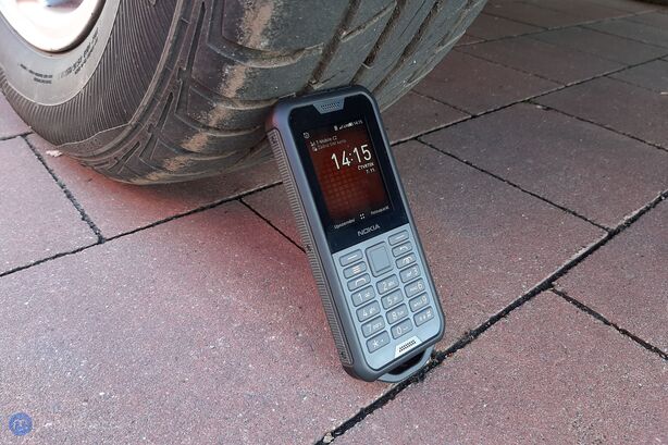 Nokia 800 Tough