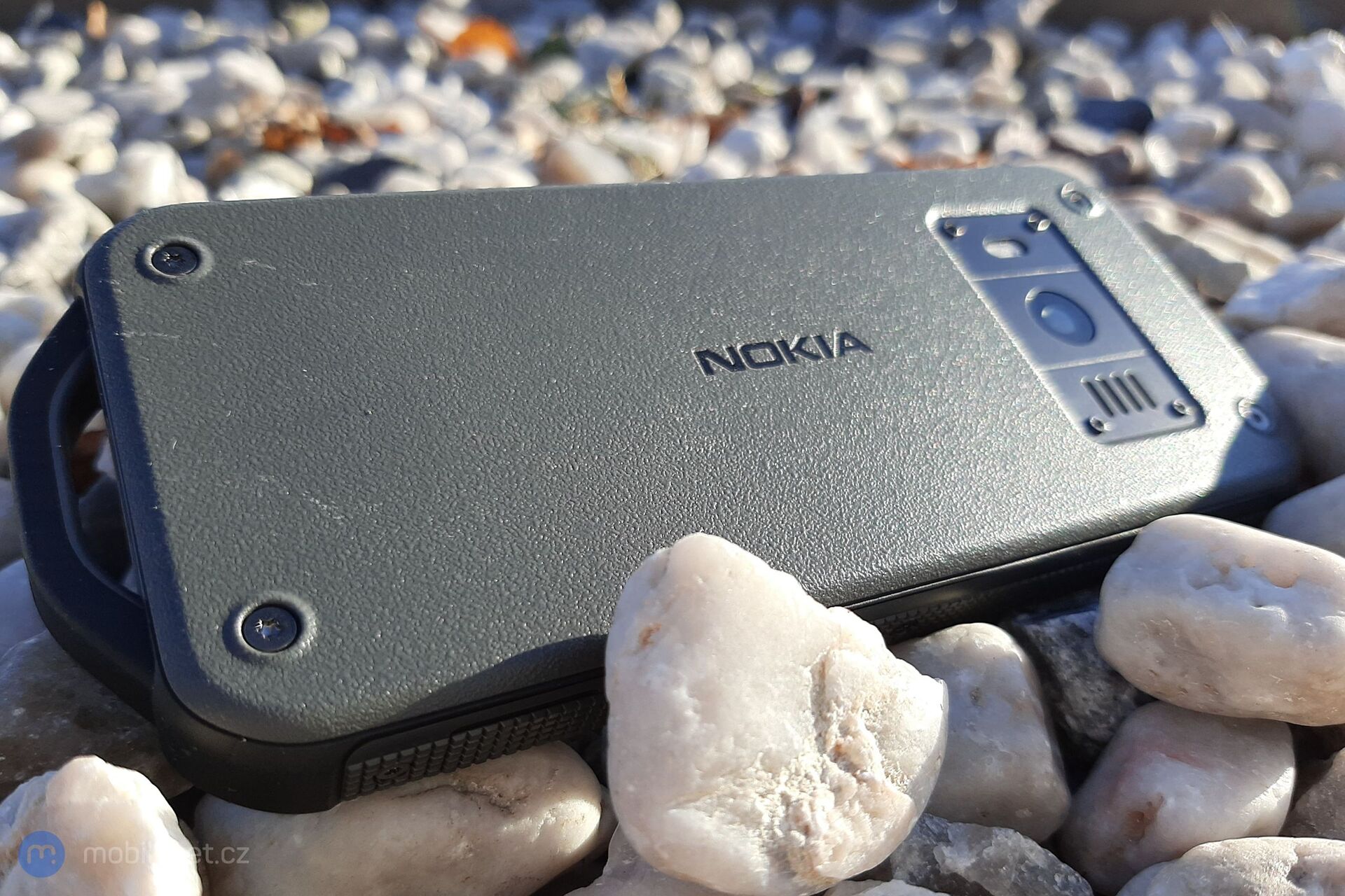 Nokia 800 Tough