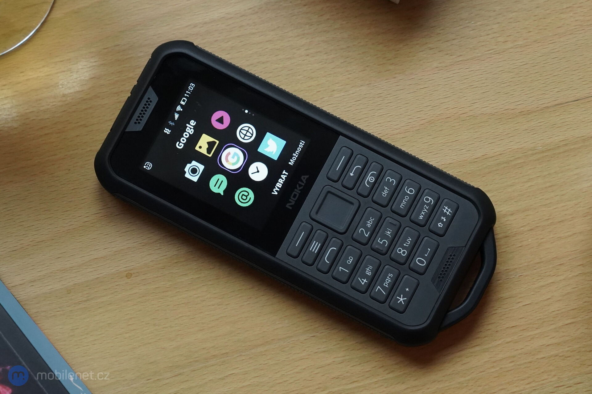Nokia 800 Tough