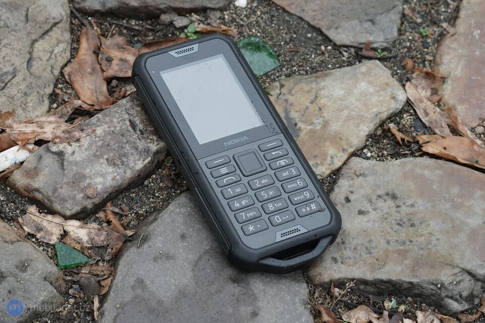 Nokia 800 Tough