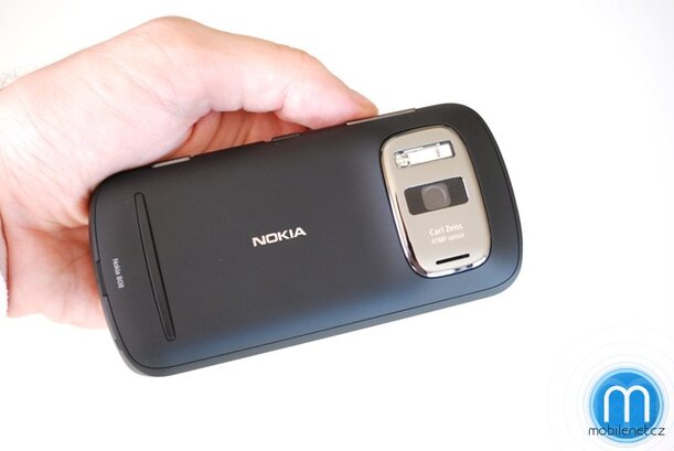 Nokia 808 PureView