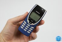 Nokia 8210