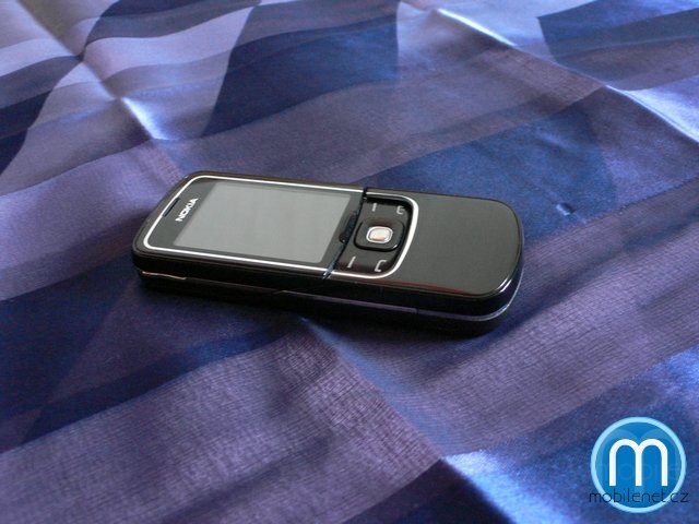 Nokia 8600 Luna
