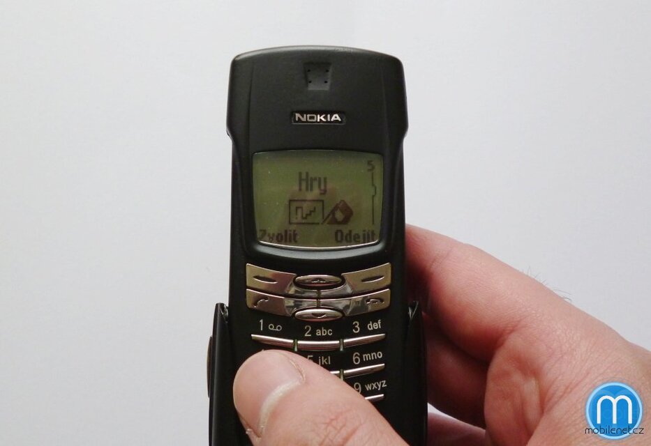 Nokia 8910