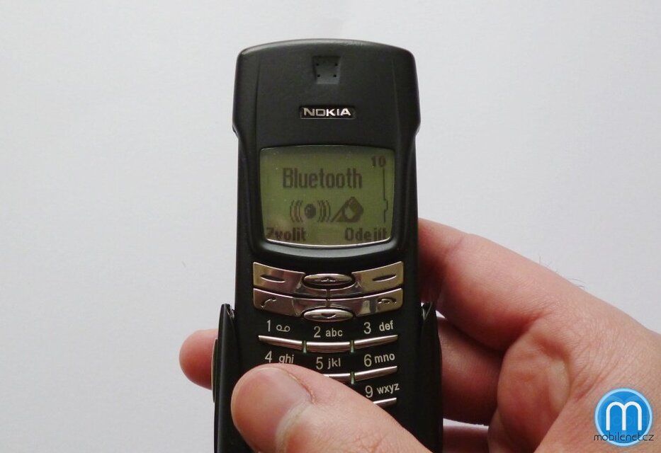 Nokia 8910