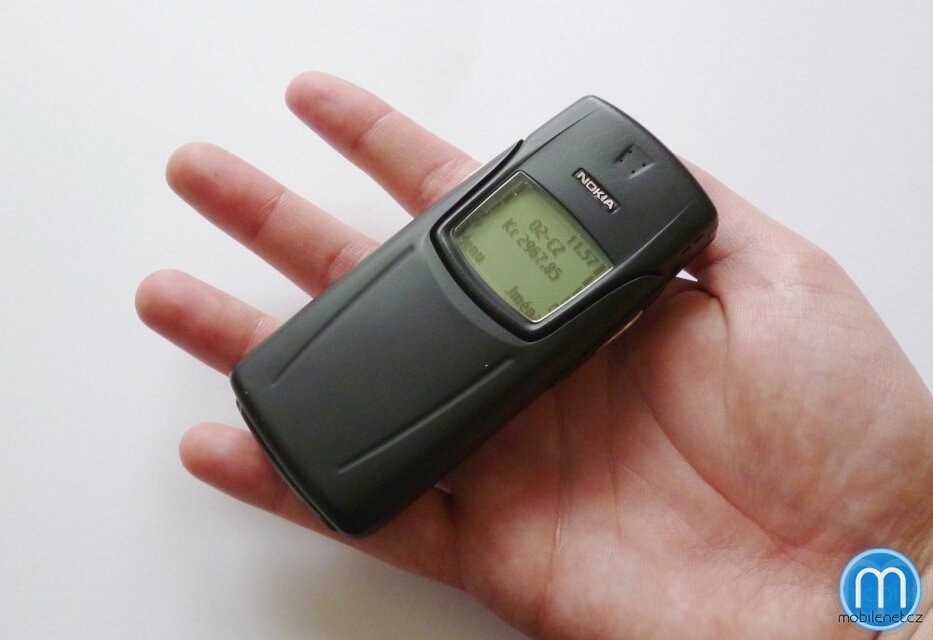 Nokia 8910