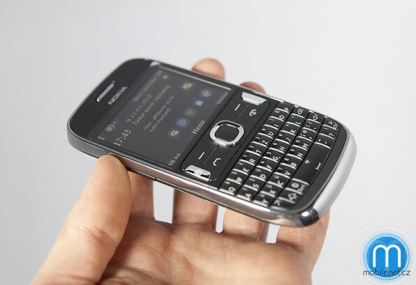Nokia Asha 302