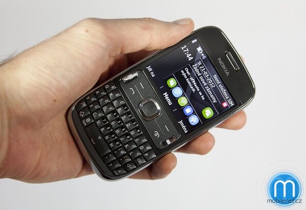 Nokia Asha 302