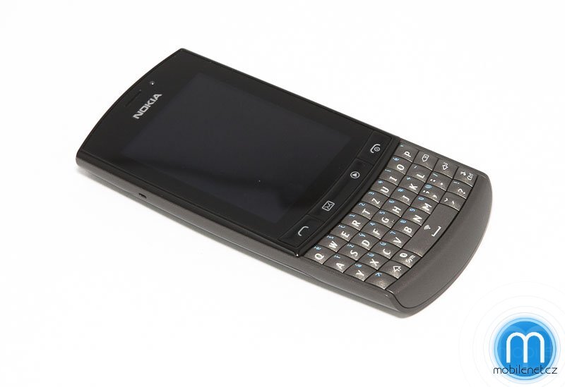 Nokia Asha 303