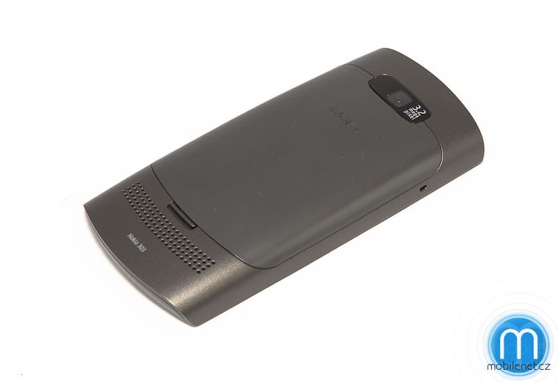 Nokia Asha 303