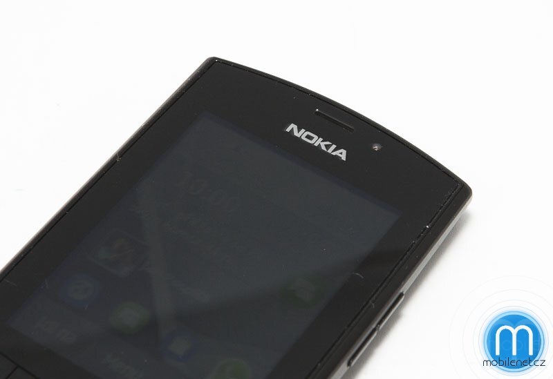 Nokia Asha 303