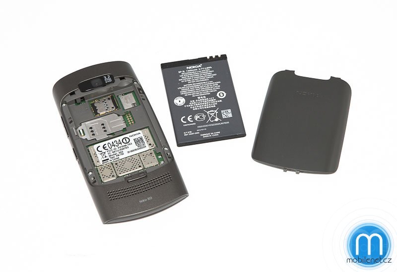 Nokia Asha 303