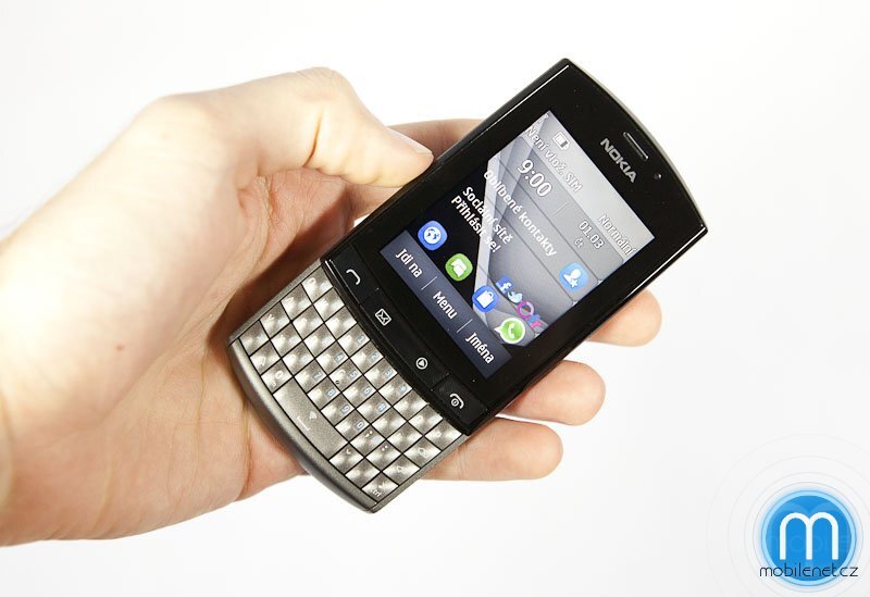 Nokia Asha 303