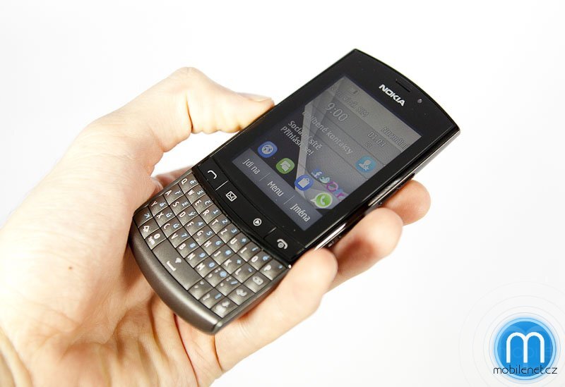Nokia Asha 303