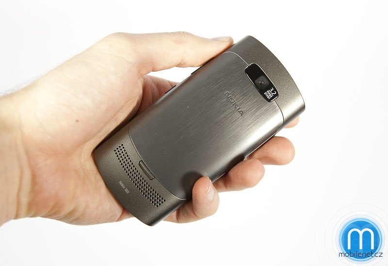 Nokia Asha 303