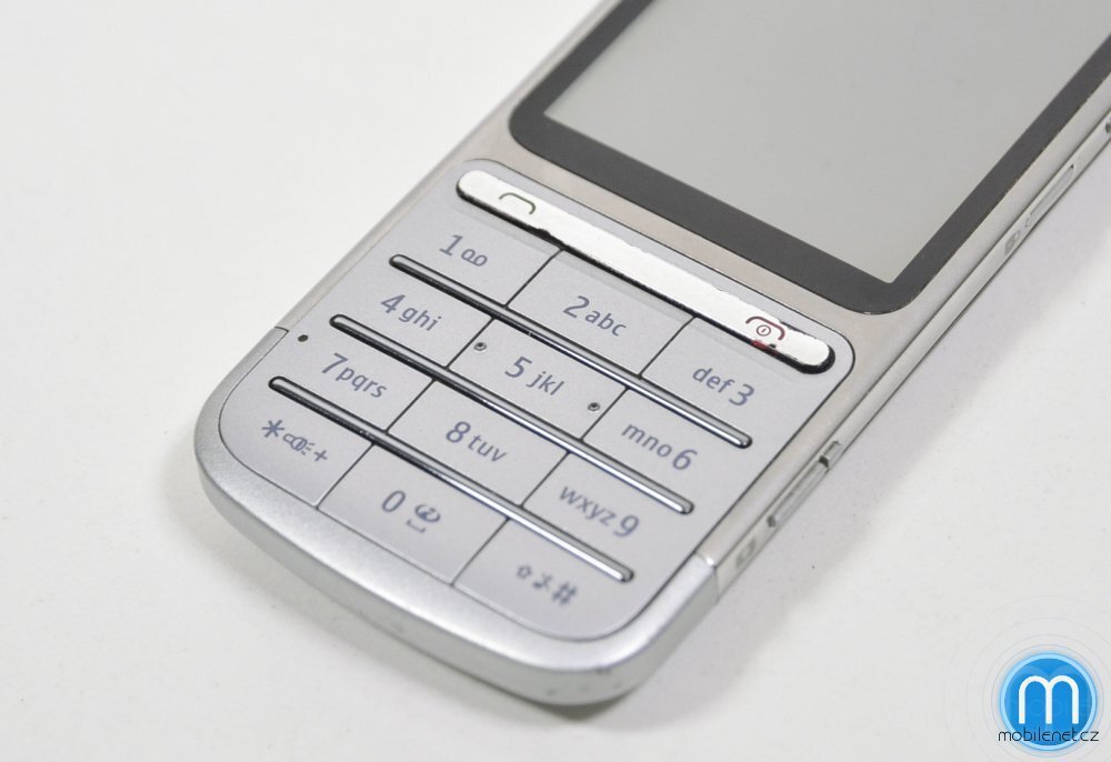 Nokia C3-01 Touch and Type
