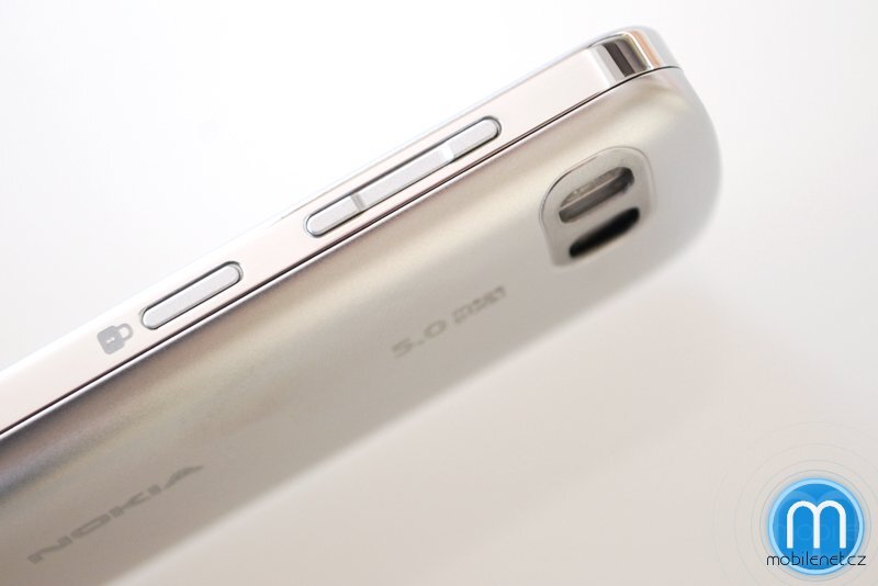 Nokia C3-01 Touch and Type