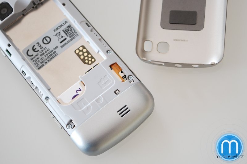 Nokia C3-01 Touch and Type