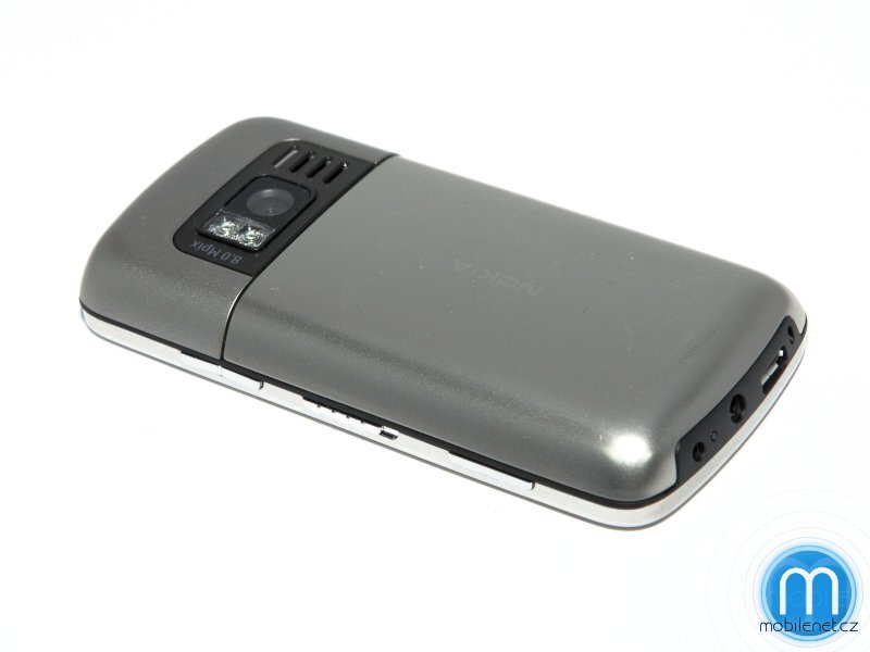 Nokia C6-01